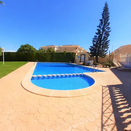 アパート Casa Alegria With Pool トレビエハ